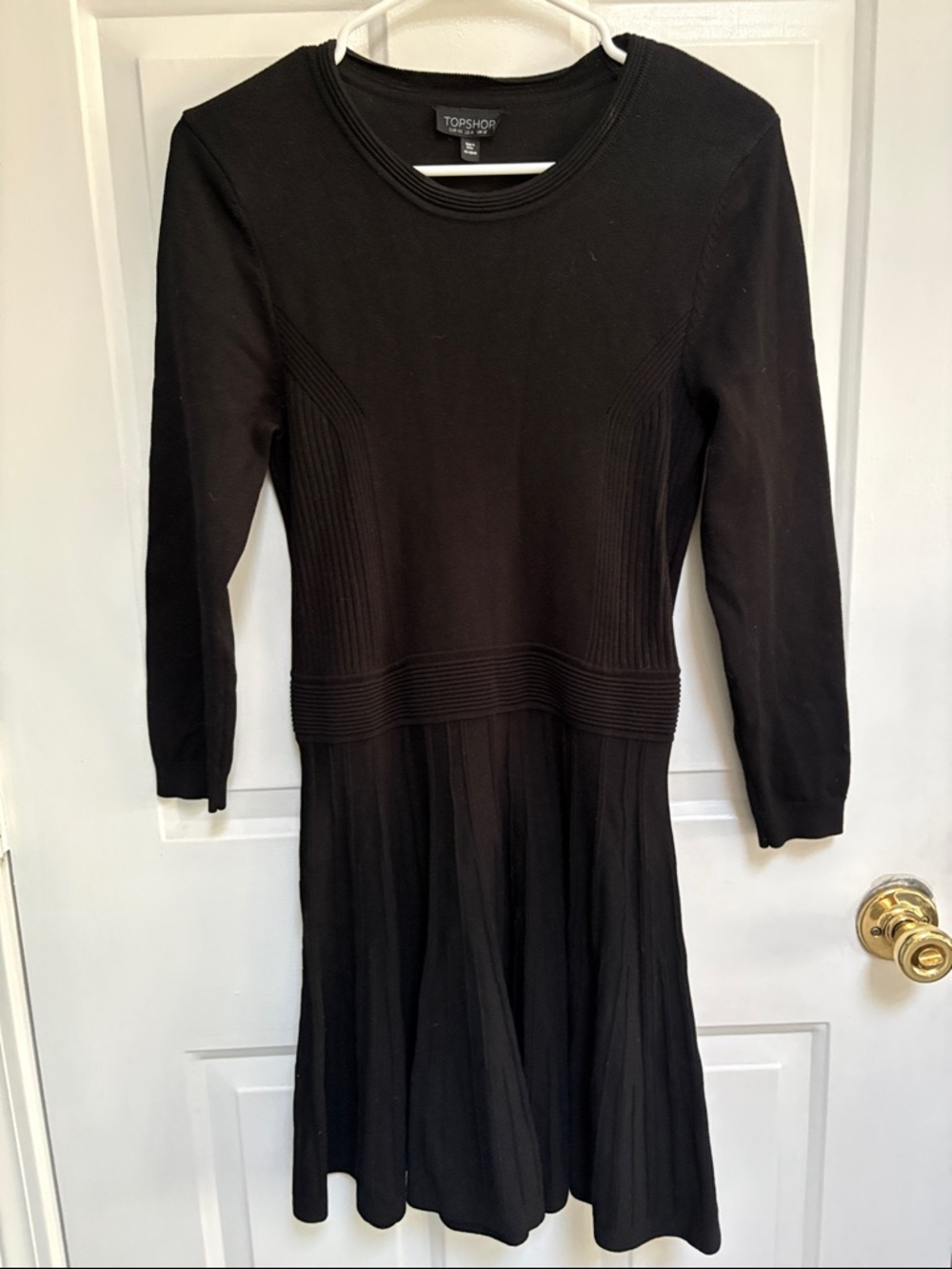 Topshop size 8 Black Long-Sleeve Ribbed Fit-and-Flare Dress like new